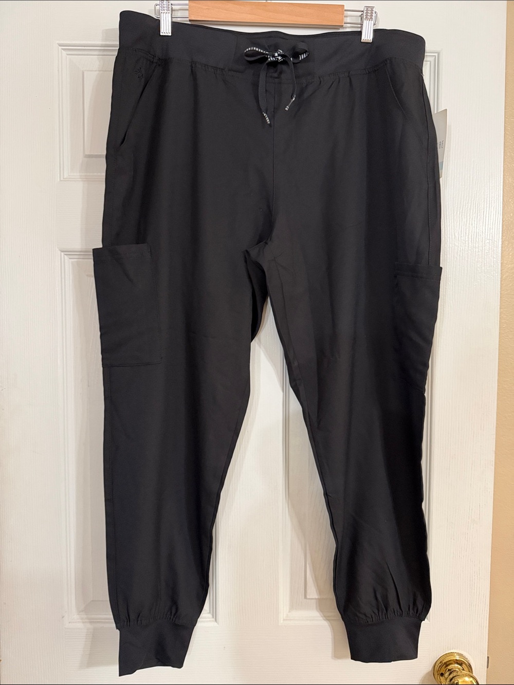 MedCouture Scrub Pants Joggers Insight